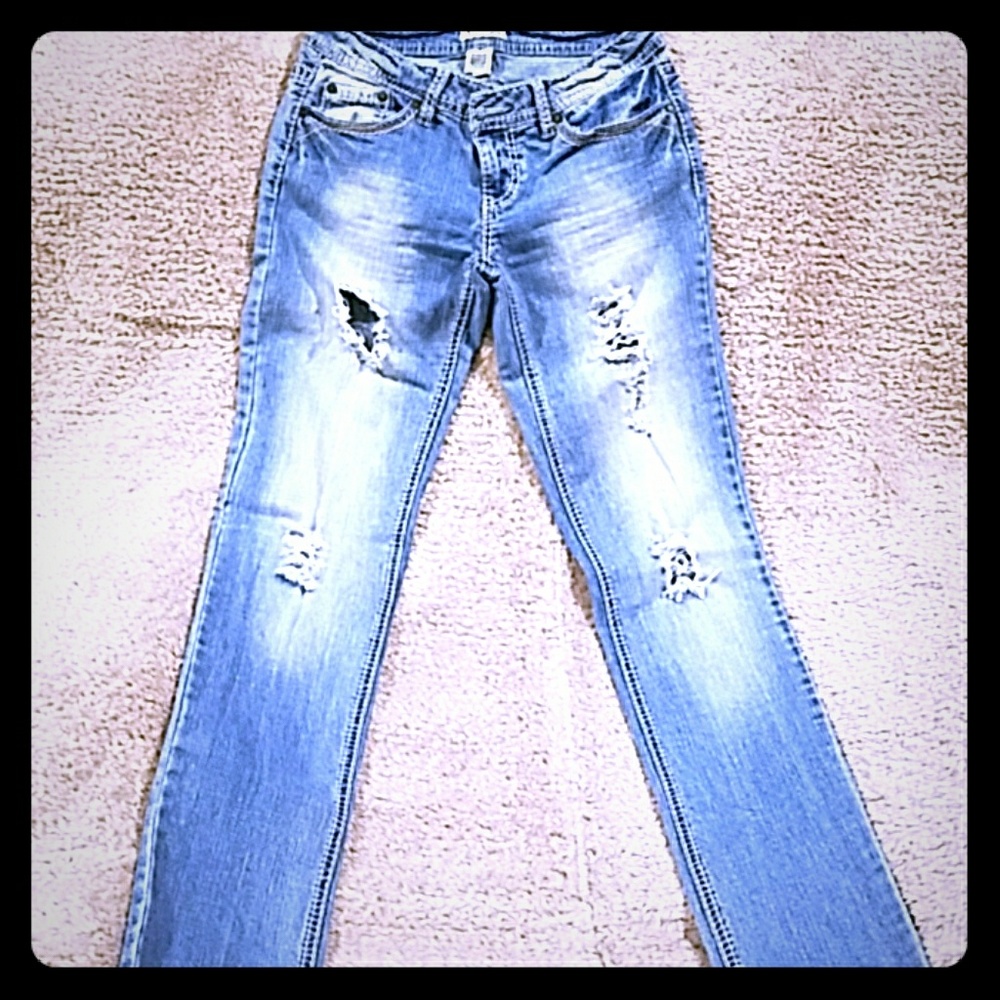 Mudd Distressed Skinny Jeans